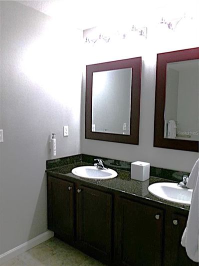 Image No.25-2 Bed Property for sale