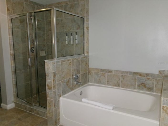 Image No.26-2 Bed Property for sale