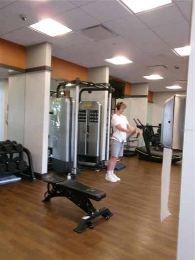 Image No.67-2 Bed Property for sale