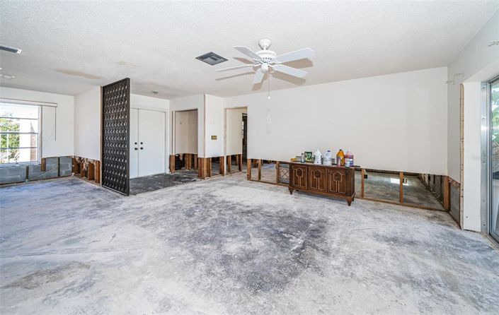 Image No.11-3 Bed Property for sale