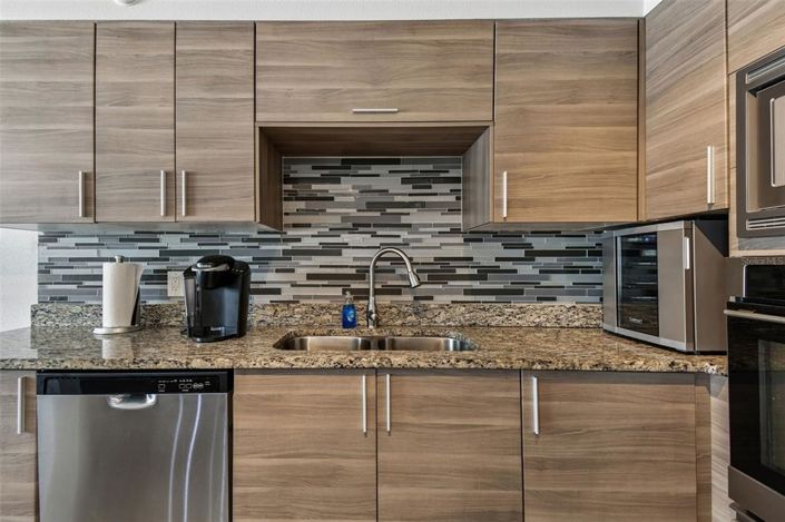 Image No.20-2 Bed Property for sale