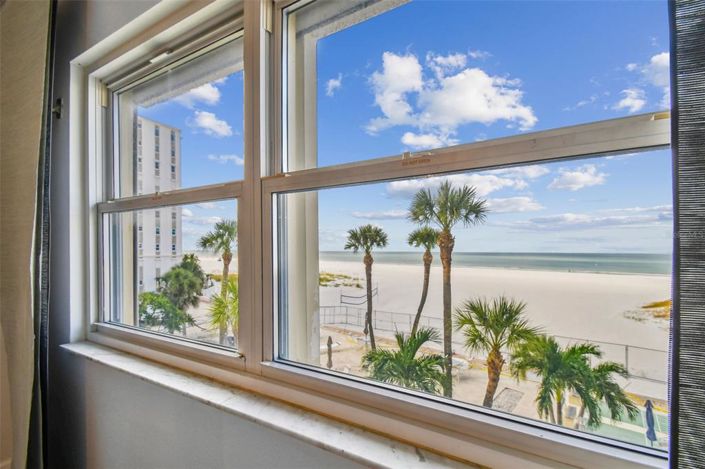 Image No.25-2 Bed Property for sale