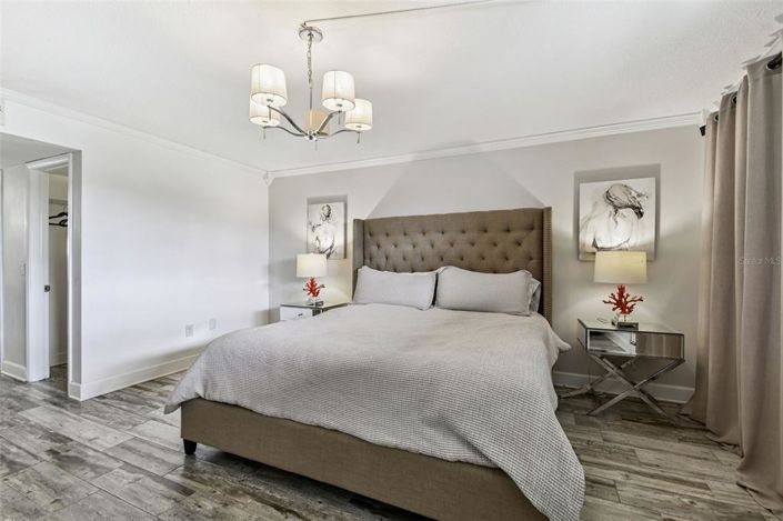 Image No.30-2 Bed Property for sale