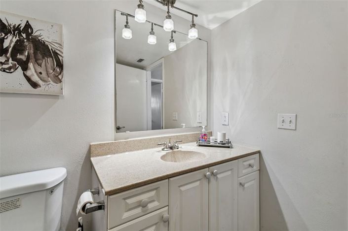 Image No.41-2 Bed Property for sale