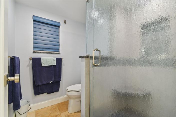 Image No.24-2 Bed Property for sale