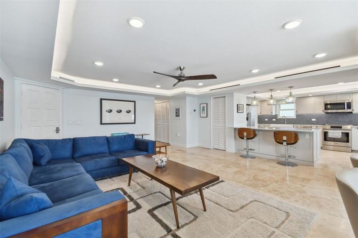 Image No.36-2 Bed Property for sale