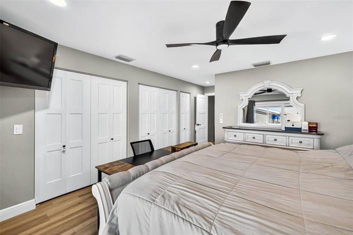 Image No.35-2 Bed Property for sale