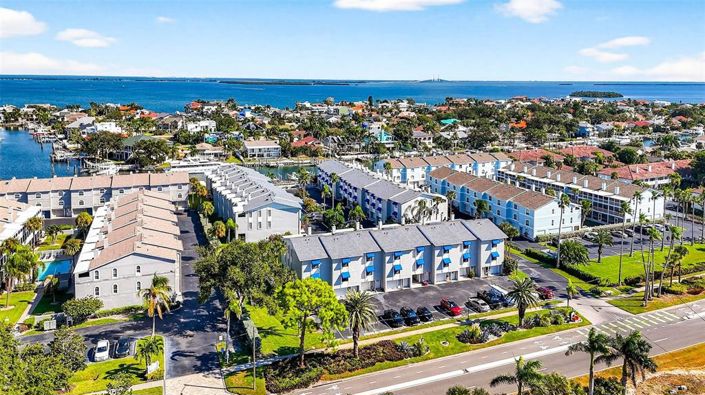 Image No.50-2 Bed Property for sale