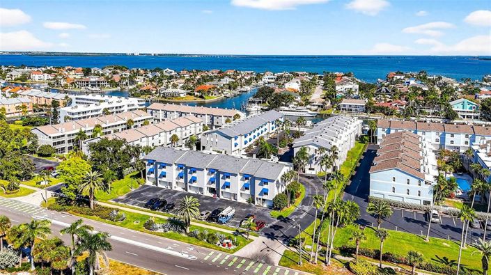 Image No.53-2 Bed Property for sale