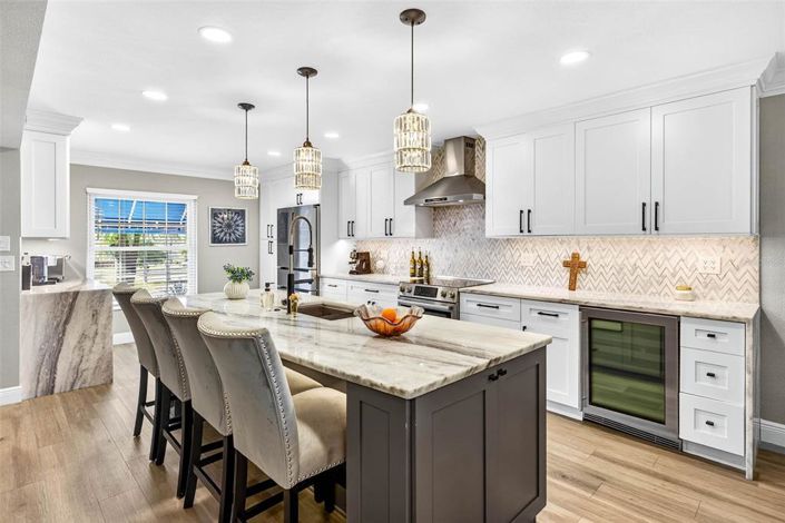 Image No.9-2 Bed Property for sale