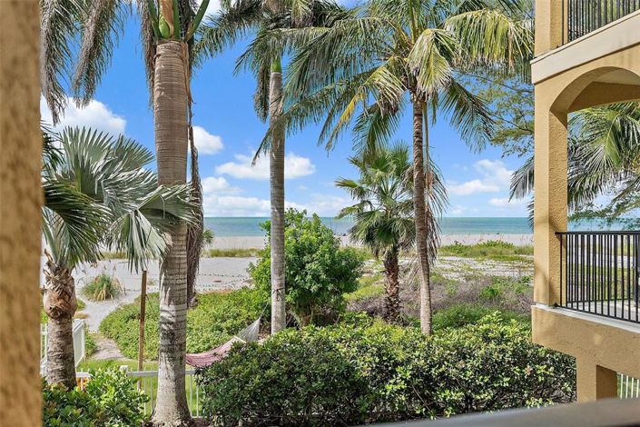 Image No.20-5 Bed Property for sale