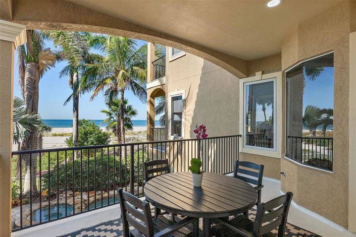 Image No.4-5 Bed Property for sale