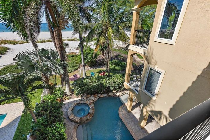 Image No.50-5 Bed Property for sale