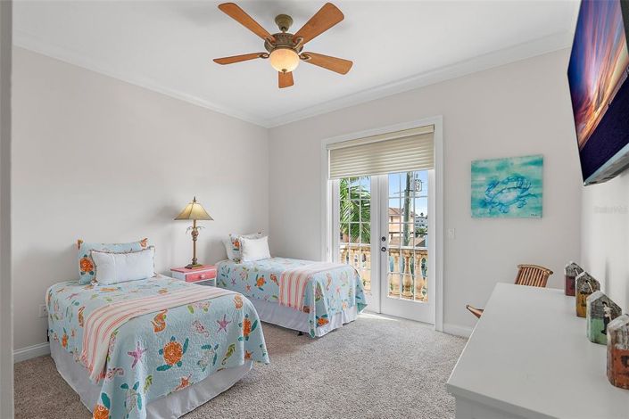 Image No.51-5 Bed Property for sale