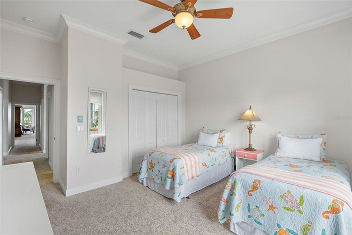 Image No.54-5 Bed Property for sale