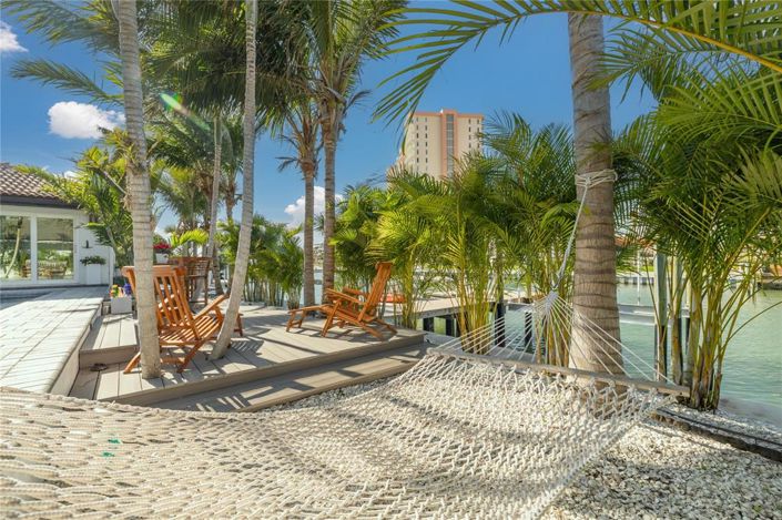 Image No.60-4 Bed Property for sale