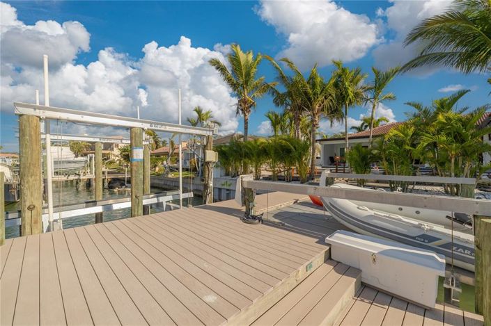 Image No.63-4 Bed Property for sale