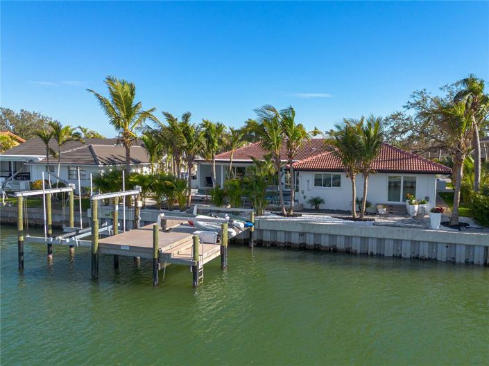 Image No.64-4 Bed Property for sale