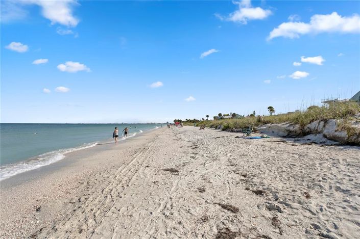 Image No.36-2 Bed Property for sale