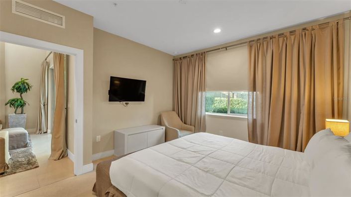 Image No.15-4 Bed Townhouse for sale