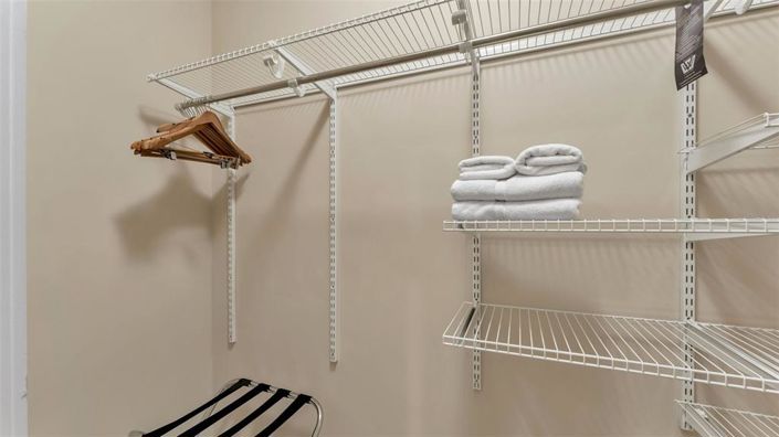 Image No.25-4 Bed Townhouse for sale