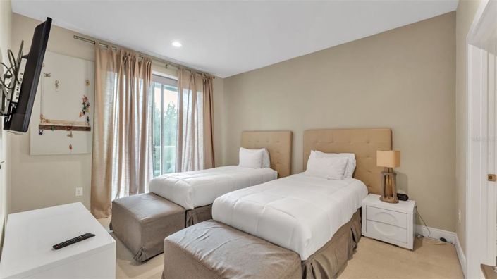 Image No.31-4 Bed Townhouse for sale