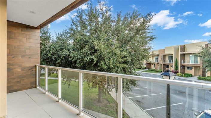 Image No.35-4 Bed Townhouse for sale