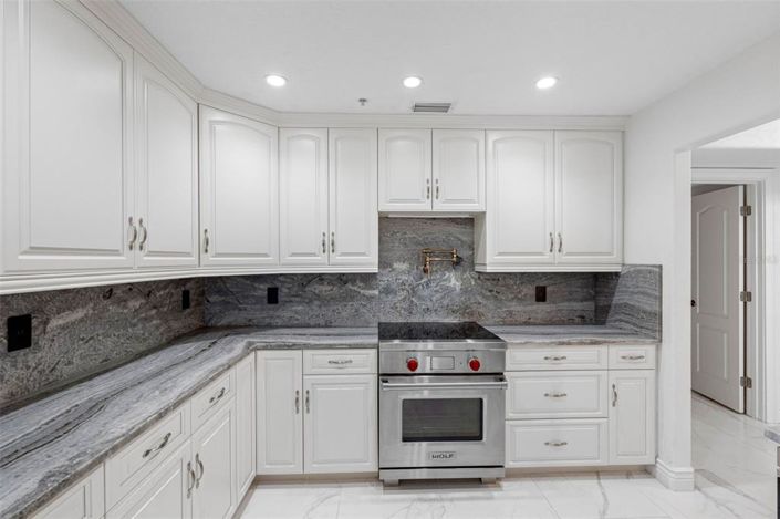 Image No.10-3 Bed Property for sale