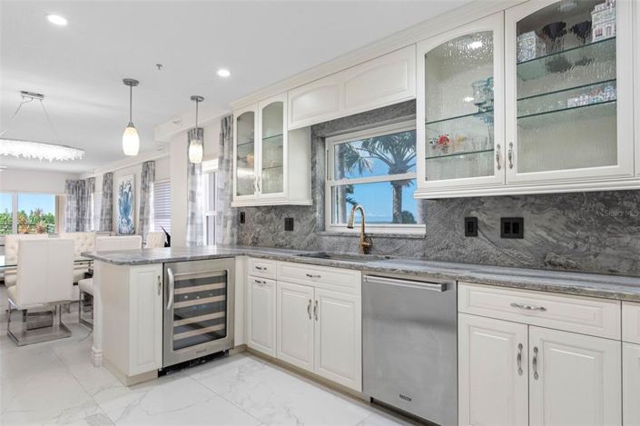 Image No.15-3 Bed Property for sale