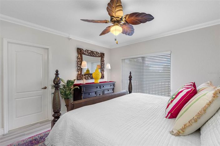 Image No.42-3 Bed Property for sale