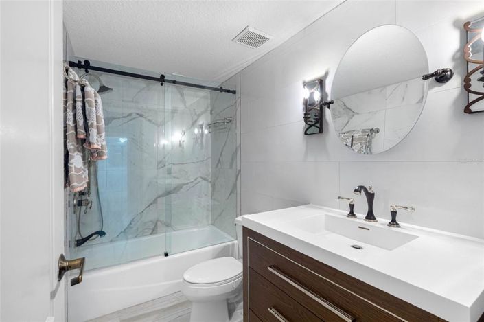 Image No.44-3 Bed Property for sale