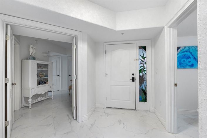 Image No.5-3 Bed Property for sale