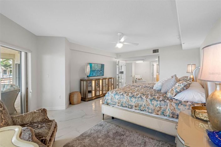 Image No.50-3 Bed Property for sale