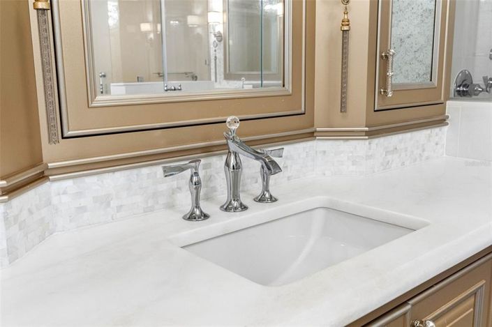 Image No.58-3 Bed Property for sale