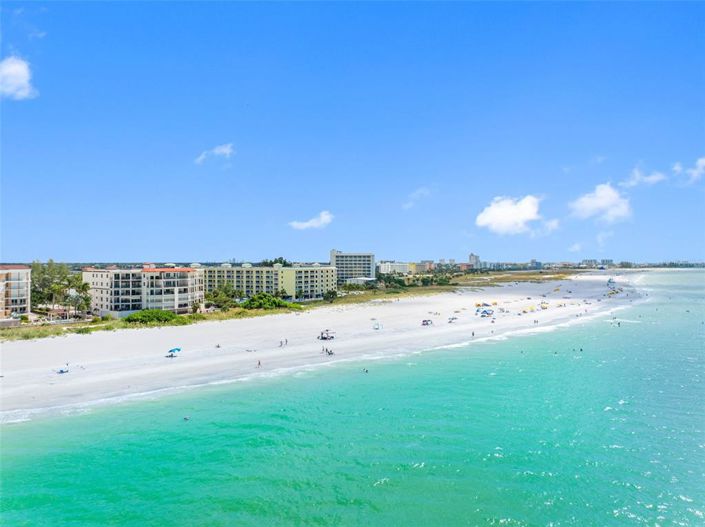 Image No.78-3 Bed Property for sale