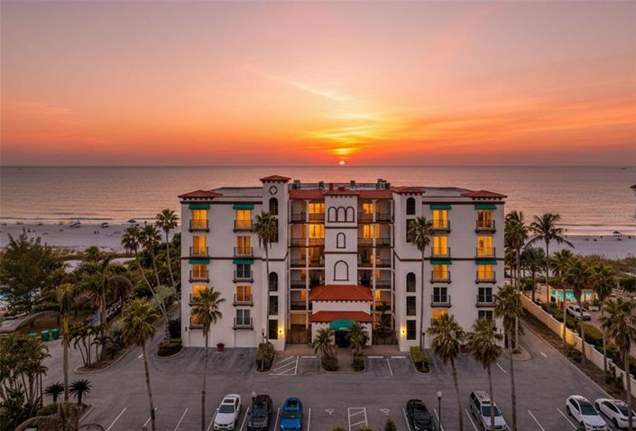 Image No.81-3 Bed Property for sale