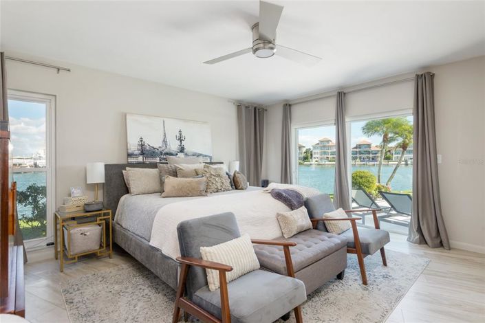 Image No.22-4 Bed Property for sale