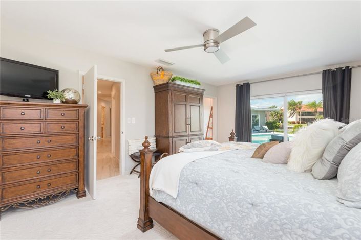 Image No.31-4 Bed Property for sale