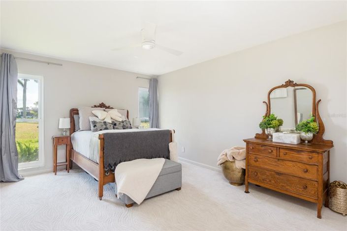 Image No.37-4 Bed Property for sale