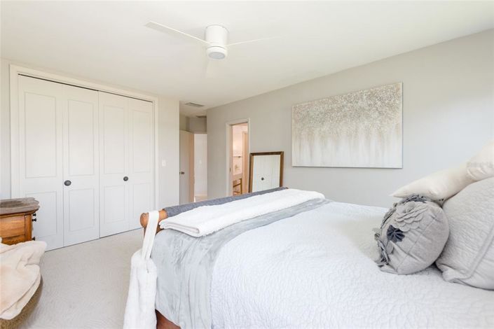 Image No.38-4 Bed Property for sale