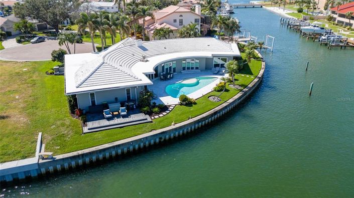 Image No.60-4 Bed Property for sale