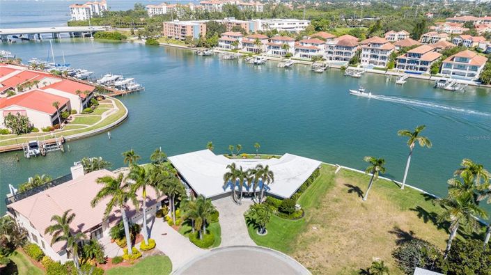 Image No.64-4 Bed Property for sale