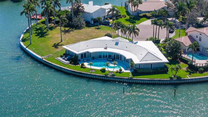 Image No.73-4 Bed Property for sale