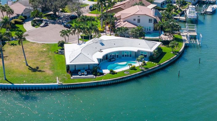 Image No.75-4 Bed Property for sale