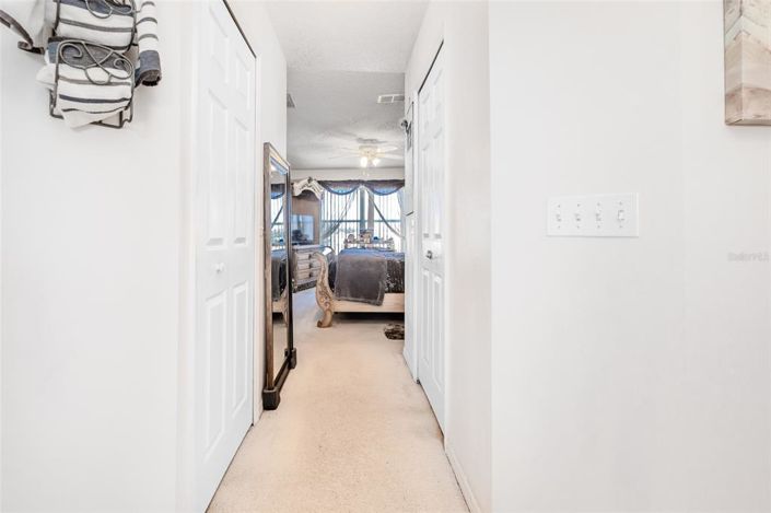 Image No.24-6 Bed Property for sale