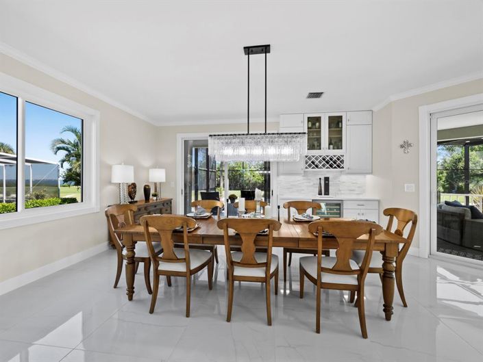 Image No.13-5 Bed Property for sale