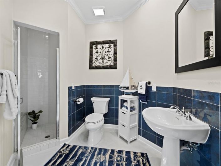 Image No.24-5 Bed Property for sale