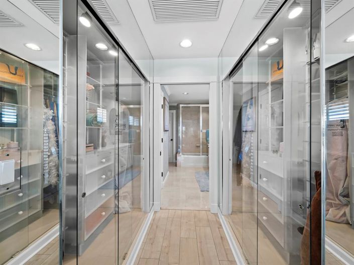 Image No.49-5 Bed Property for sale