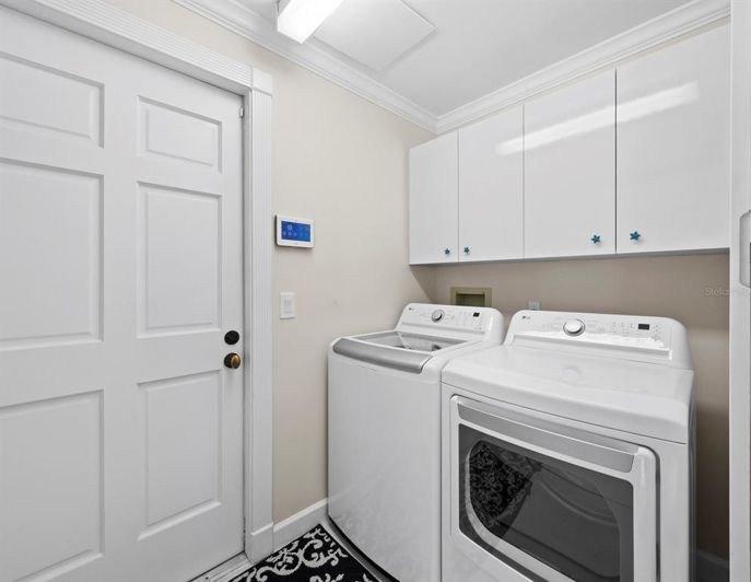 Image No.51-5 Bed Property for sale