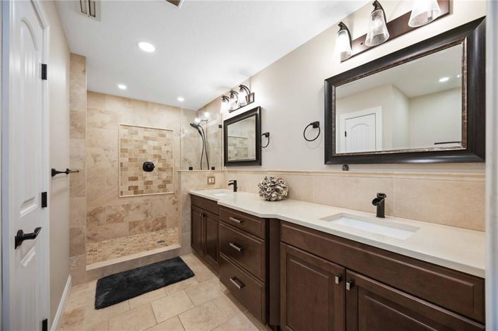 Image No.18-Propriété de 3 chambres à vendre à Sarasota